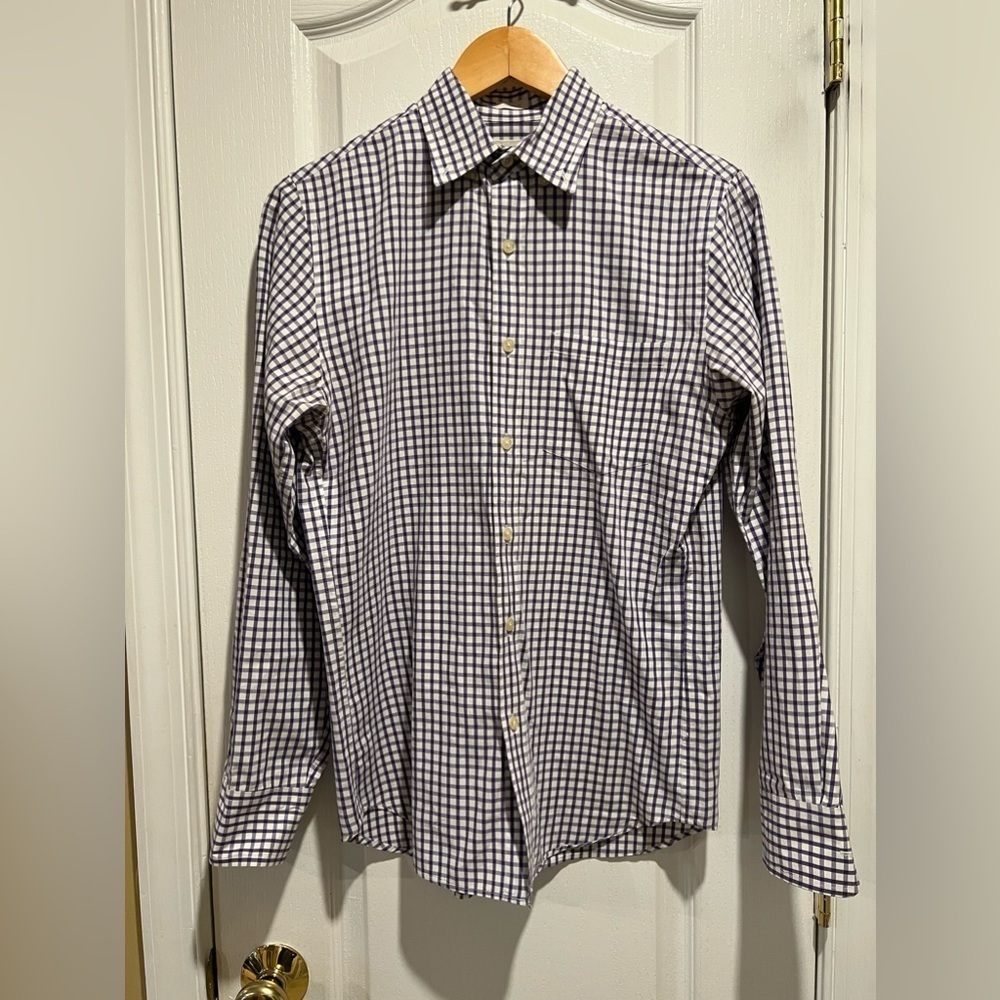 J. crew washed casual cotton button down tailored fit shirt. XS